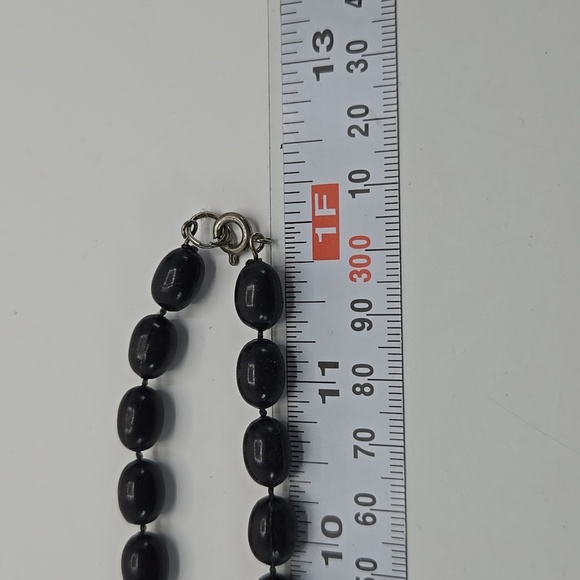 Long black beaded necklace - Picture 4 of 4